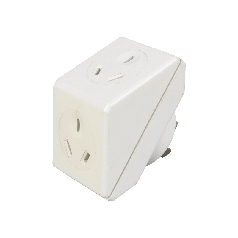 Convertor de putere cu priză triunghiulară sigură și universală de 10 A 250 V